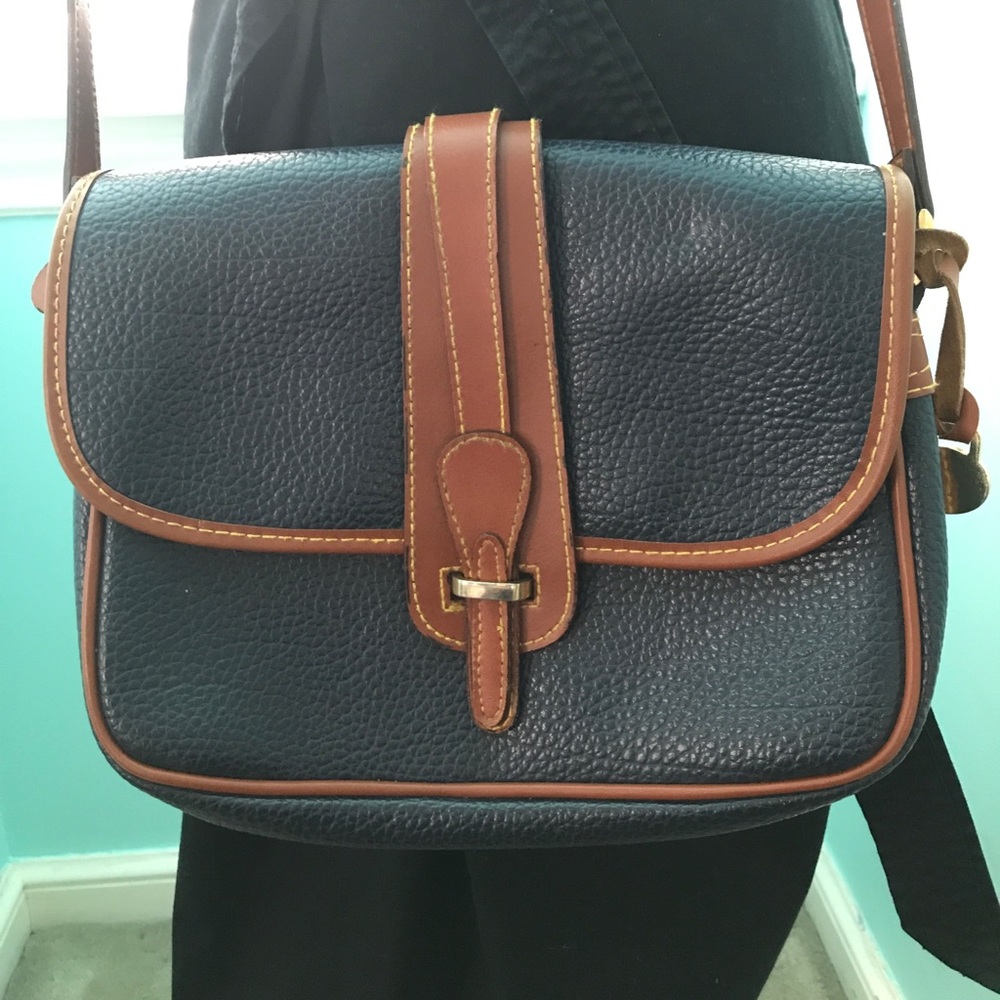 Dooney and Bourke shoulder bag
